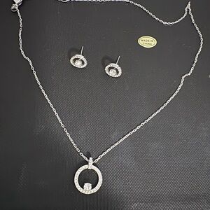 Swarovski Silver Crystal Circle earrings and necklace set